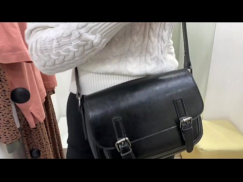 ❤️ Masturbación pública de la joven zorra FeralBerry con un consolador en el probador ️ Video de porno en es.porncomixone.ru ❌️